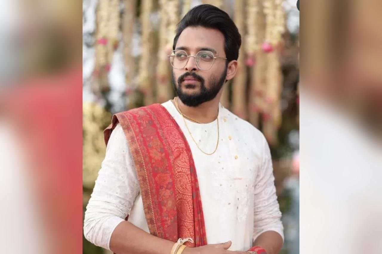 Sourav Das and Darshana Banik celebrates their first Jamaisashthi