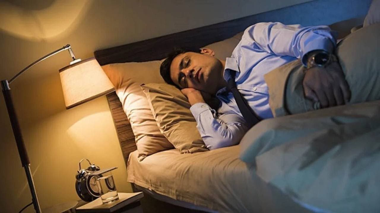 Health Tips: Sleeping with lights on harm your heart 