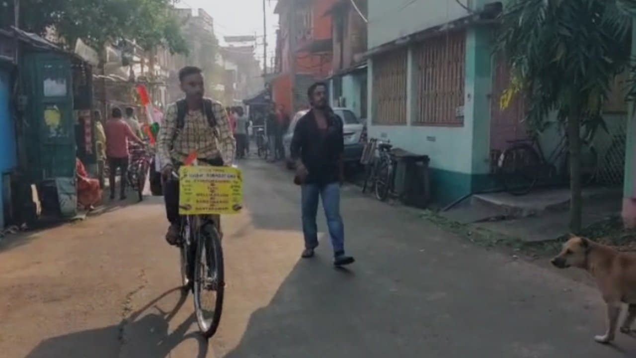 Young man will travel Chinsurah to Kanyakumari via Puri by cycle