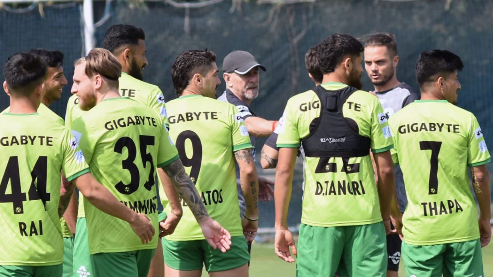 Antonio Habas targets three points from Hyderabad match