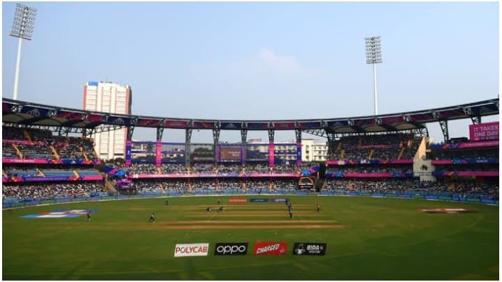Wankhede Stadium: ফের মাঠের ভেতর দর্শক, তদন্তের দাবি ওয়াংখেড়ের কর্তাদের