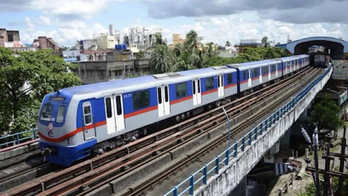 kolkata metro service in blue line is party disrupted