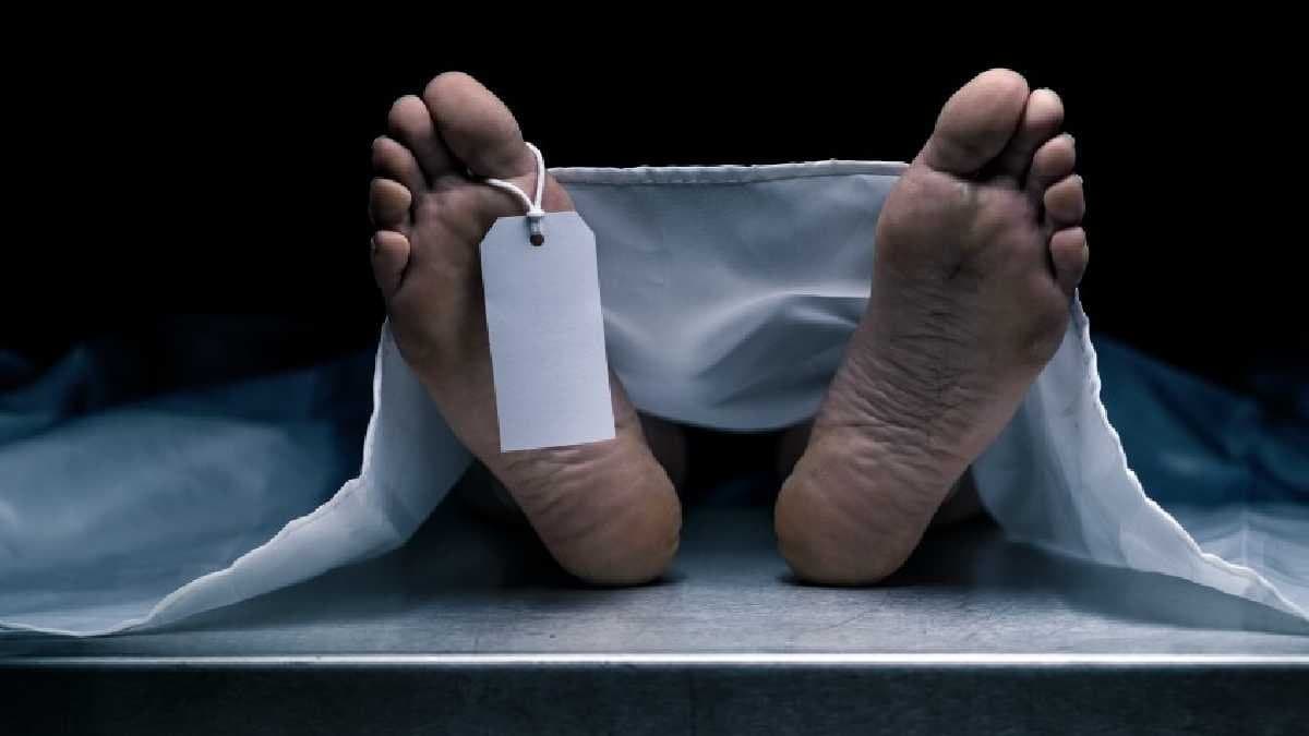 Wife preserves her husband body hoping to bring back life