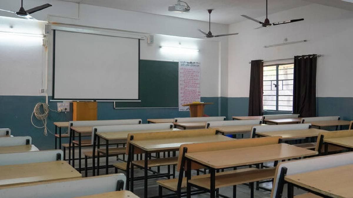 teacher watches porn in classroom thrashes student who caught him at jhansi school