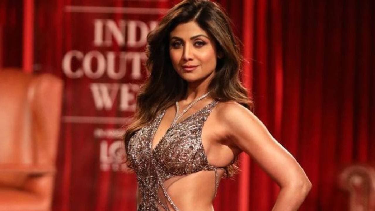 List of Bollywood actresses who marries their friend s husband