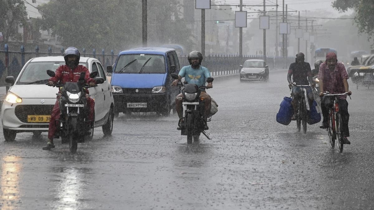 IMD Weather Forecast Rainfall Thunderstorm Warning in Eight Districts in Next Two Hours in West Bengal 