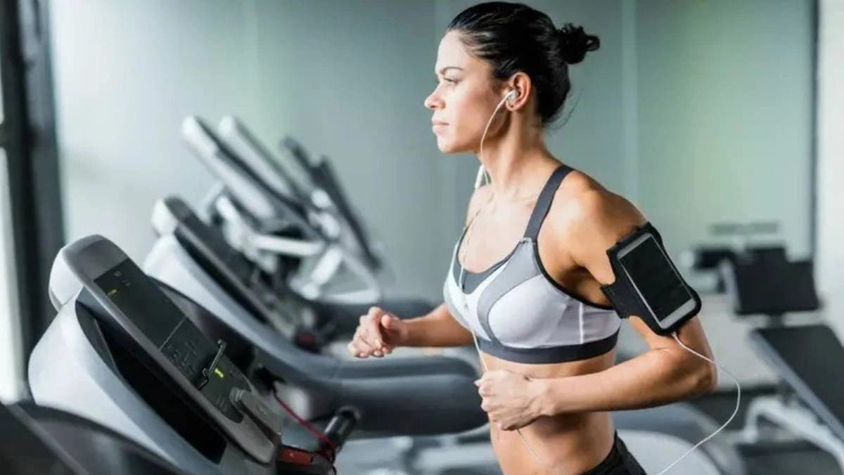 Gym equipment has more bacteria than toilet seat know how to stay healthy while exercising