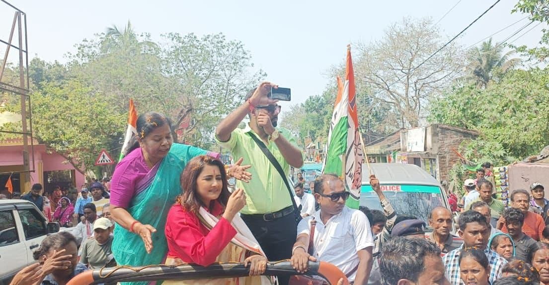 Rachana Banerjee campaigns for lok sabha election