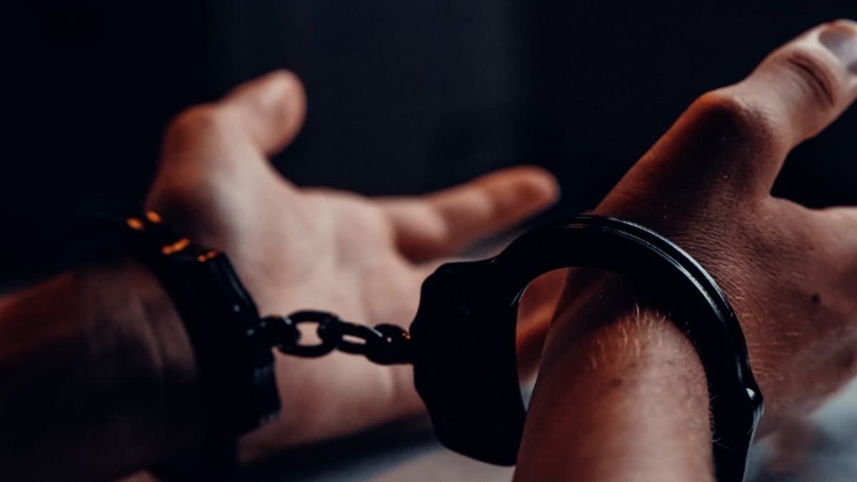 Two arrested over attacking two people in Bhawanipore gnr