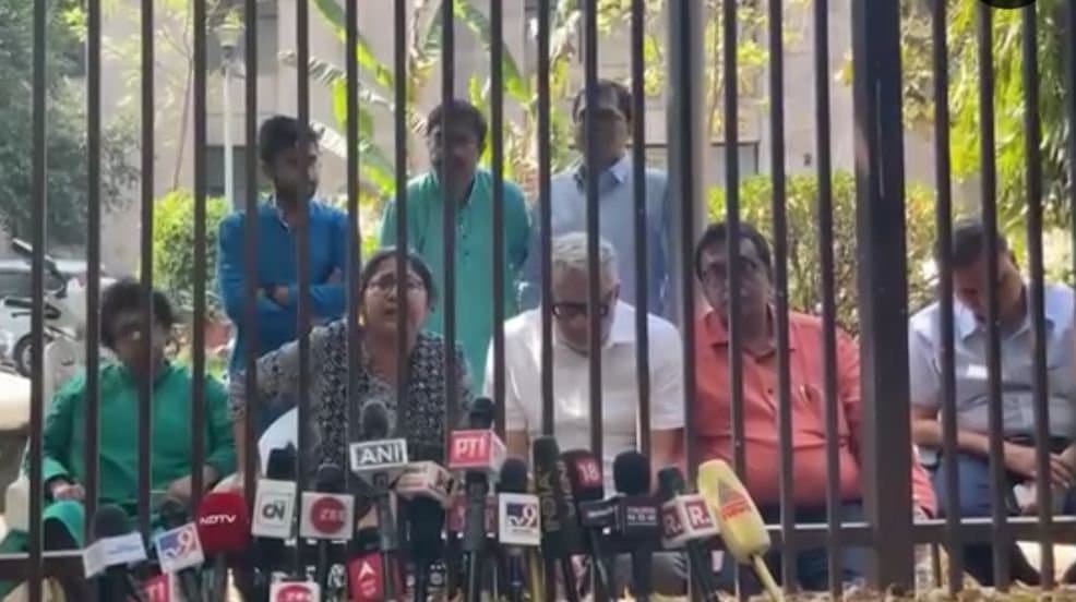 TMC leaders end 24-hour Dharna in Delhi 