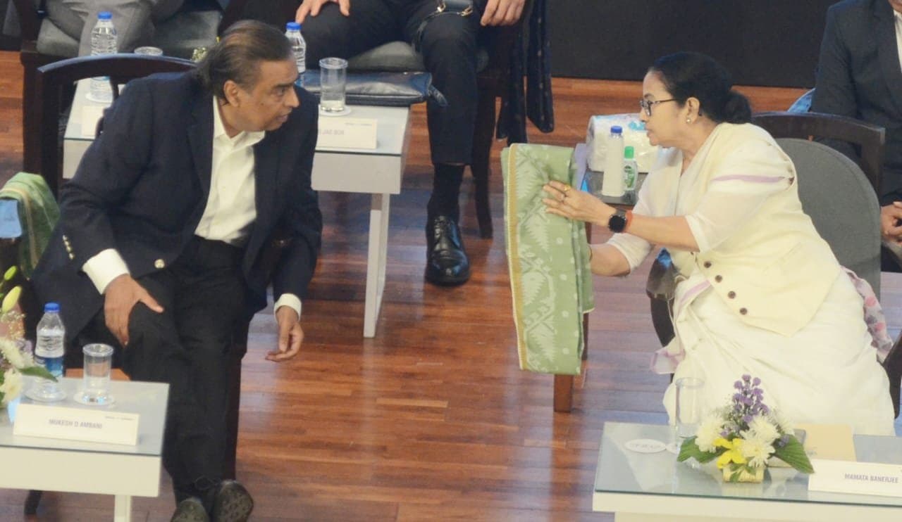 Mukesh Ambani announced investment in Bengal 