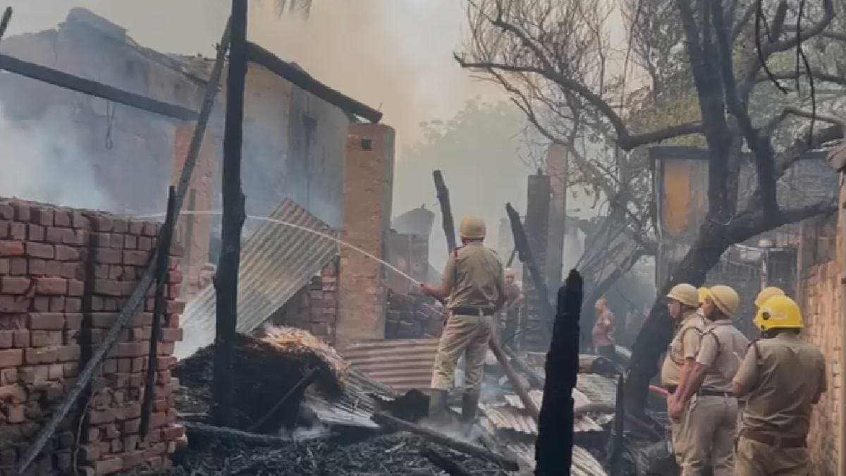 Fire incident at Beleghata Kolkata 