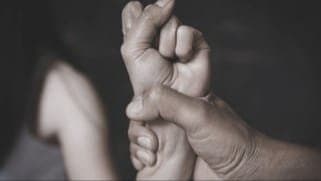 Woman Physically Assaulted by Man in Bengaluru Streets