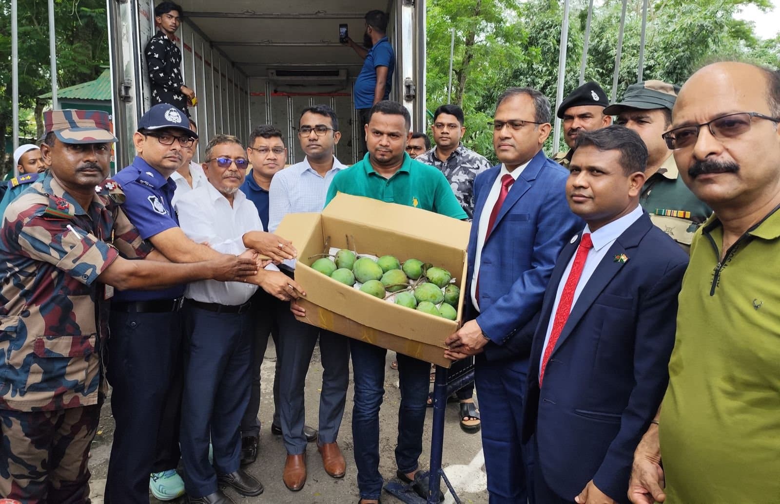 Bangladesh PM Sends Mangoes, Hilsa To Tripura Chief Minister