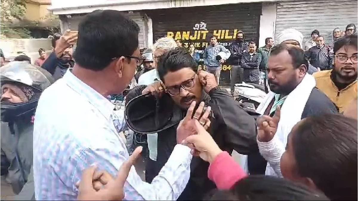 Left party cadres manhandled a school staff in baharampur gnr