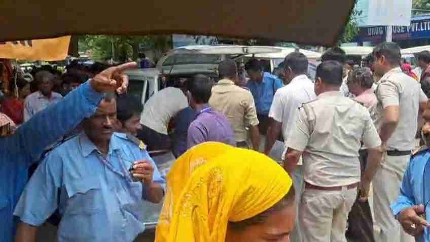 Five Killed 14 Seriously Injured in Murshidabad Accident