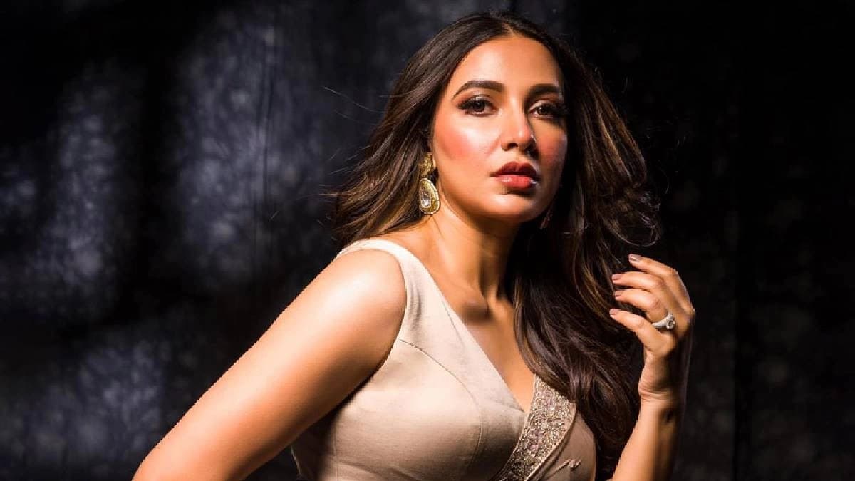 Director Aditi Roy and and Ayan Chakraborti talks about Shubhashree s upcoming web series Anusandhan