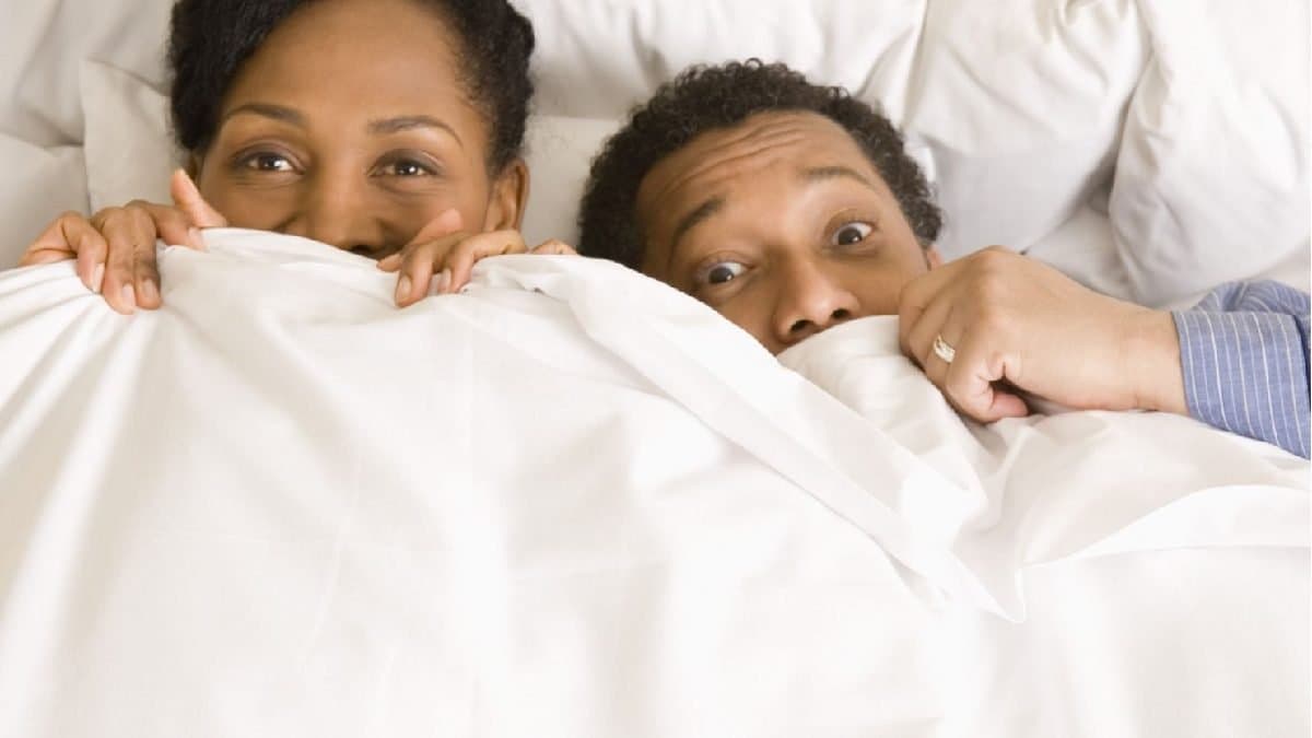neighbour issues warning to couple for being loud during physical intimacy after 10 pm