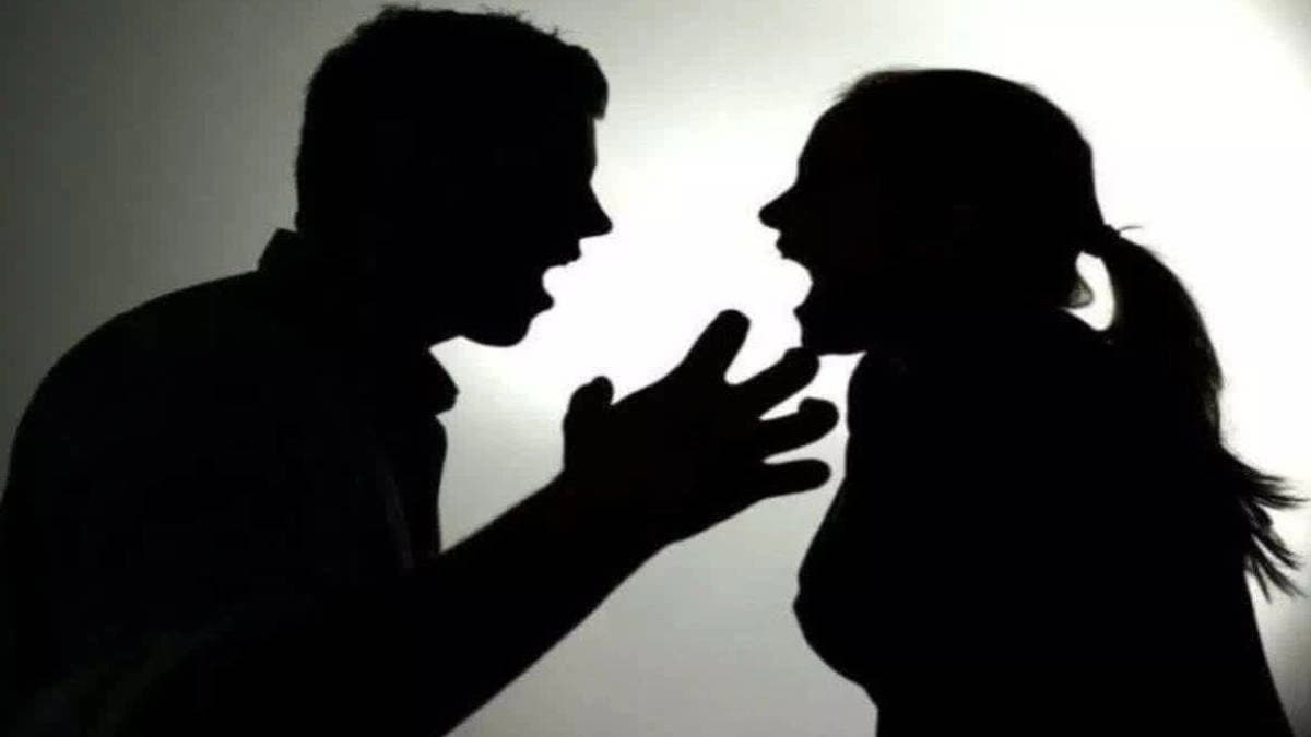 Bihar woman cuts off husbands tongue