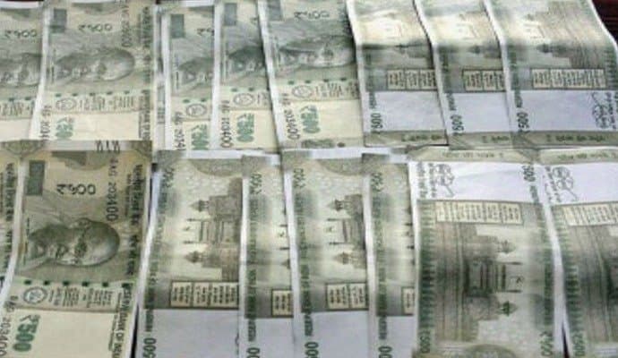 fake note seized in baisrhat, eight arrested