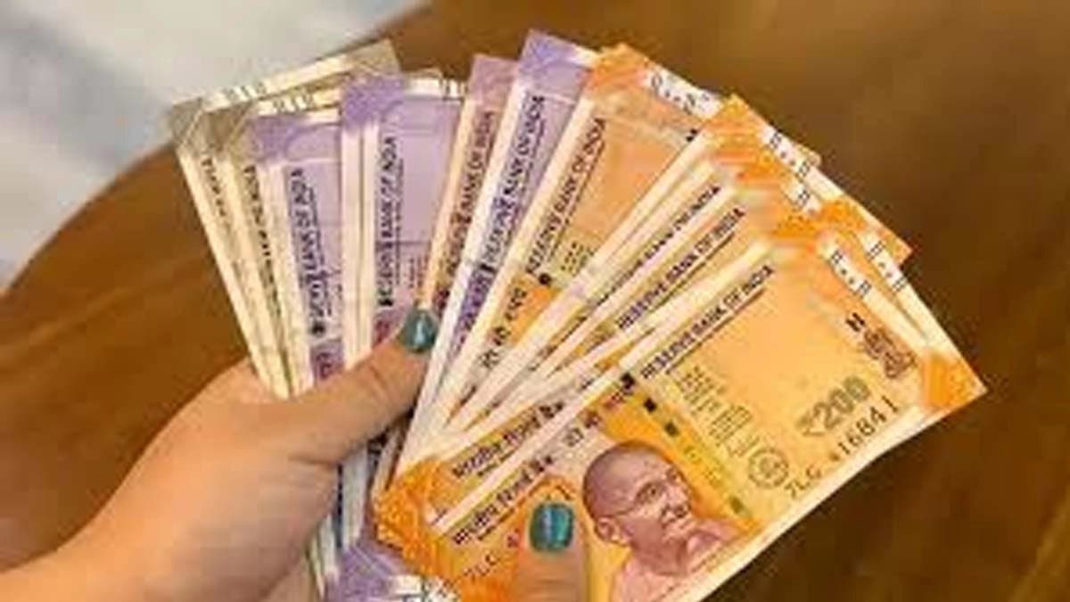 Invest once and get Rs 5500 every month know about this post office scheme