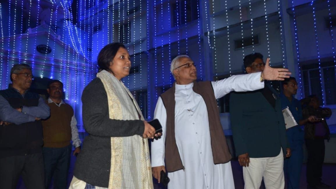 Bandel charch priparation 