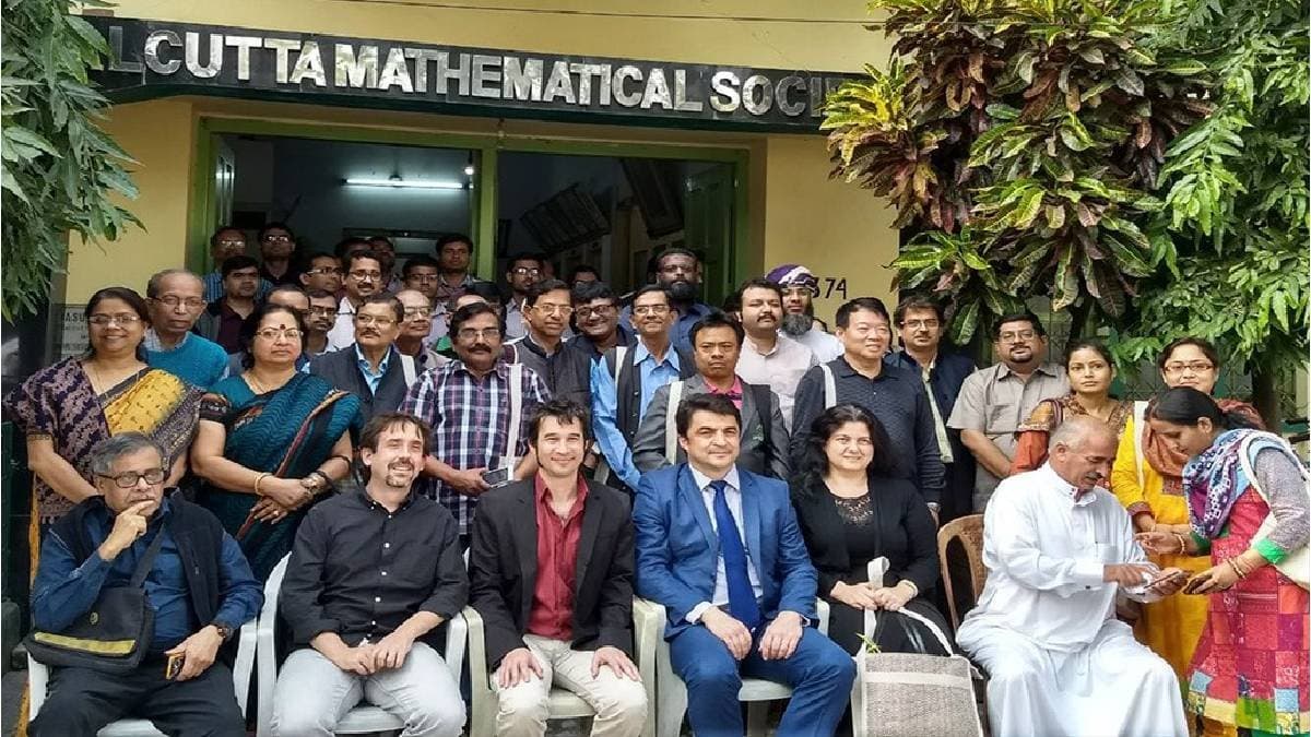 SNU Vice-Chancellor to Inaugurate a Month long Internship at Calcutta Mathematical Society 