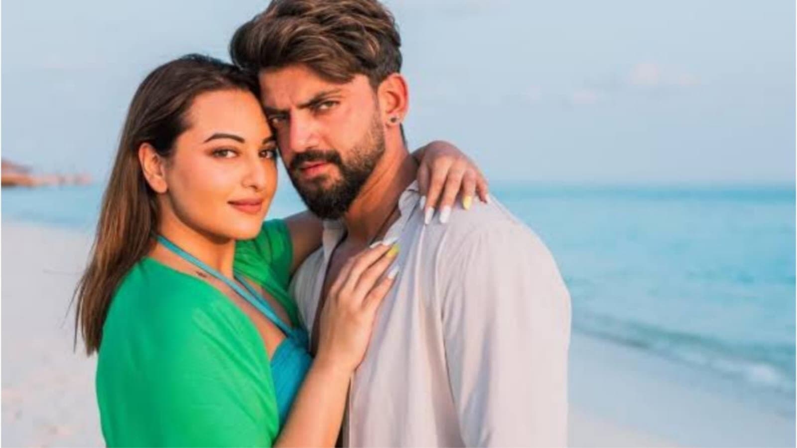Sonakshi Sinha test negetive for Covid 19 after catching viral fever 