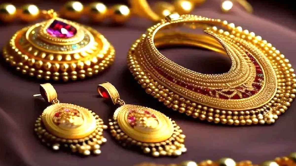 Gold price update, Gold Rate Rises In India gnr