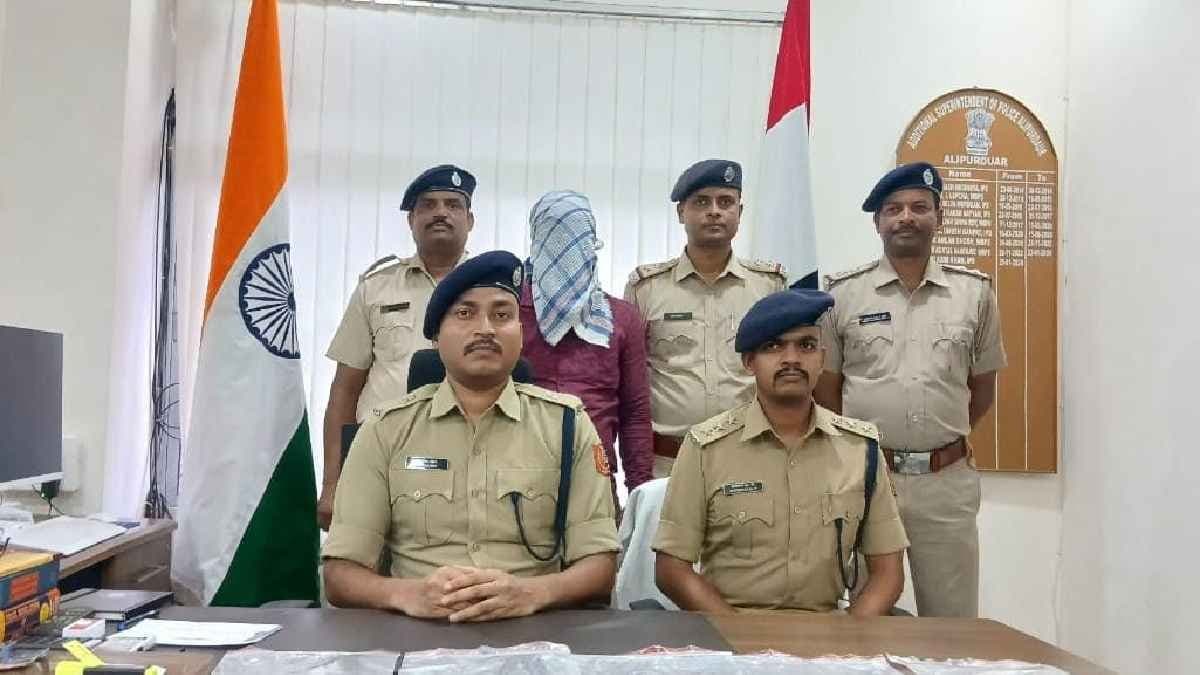 Police seized fire arms from national highway