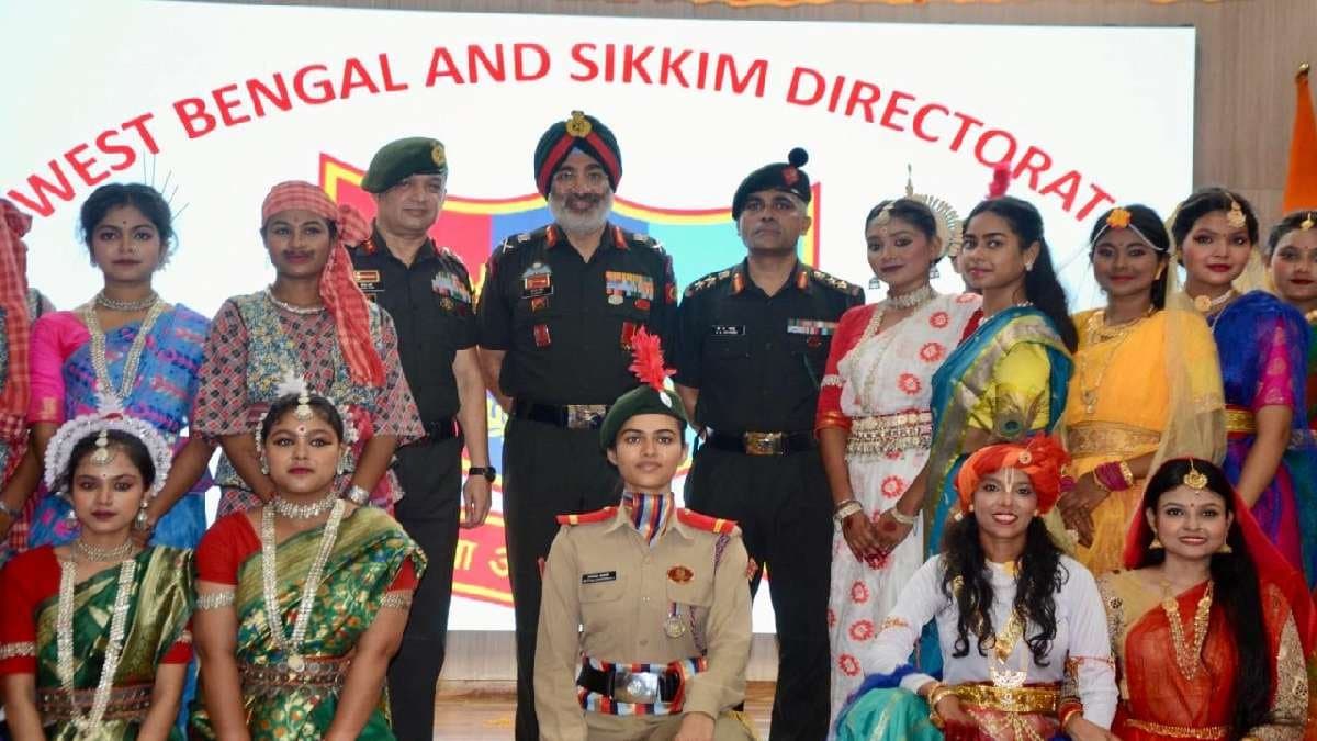 DIRECTOR GENERAL NCC visits WEST BENGAL and SIKKIM to felicitate cadets 