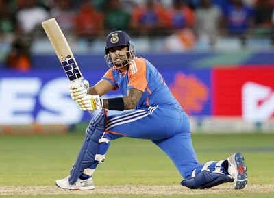 Sky is failing-Suryakumars dreadful run rebuked by Sunil Gavaskar 
