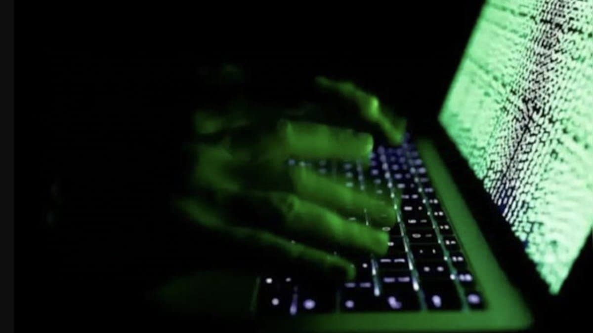 Gujarat Man Chops Off Own Fingers To Avoid Working As Computer Operator gnr 
