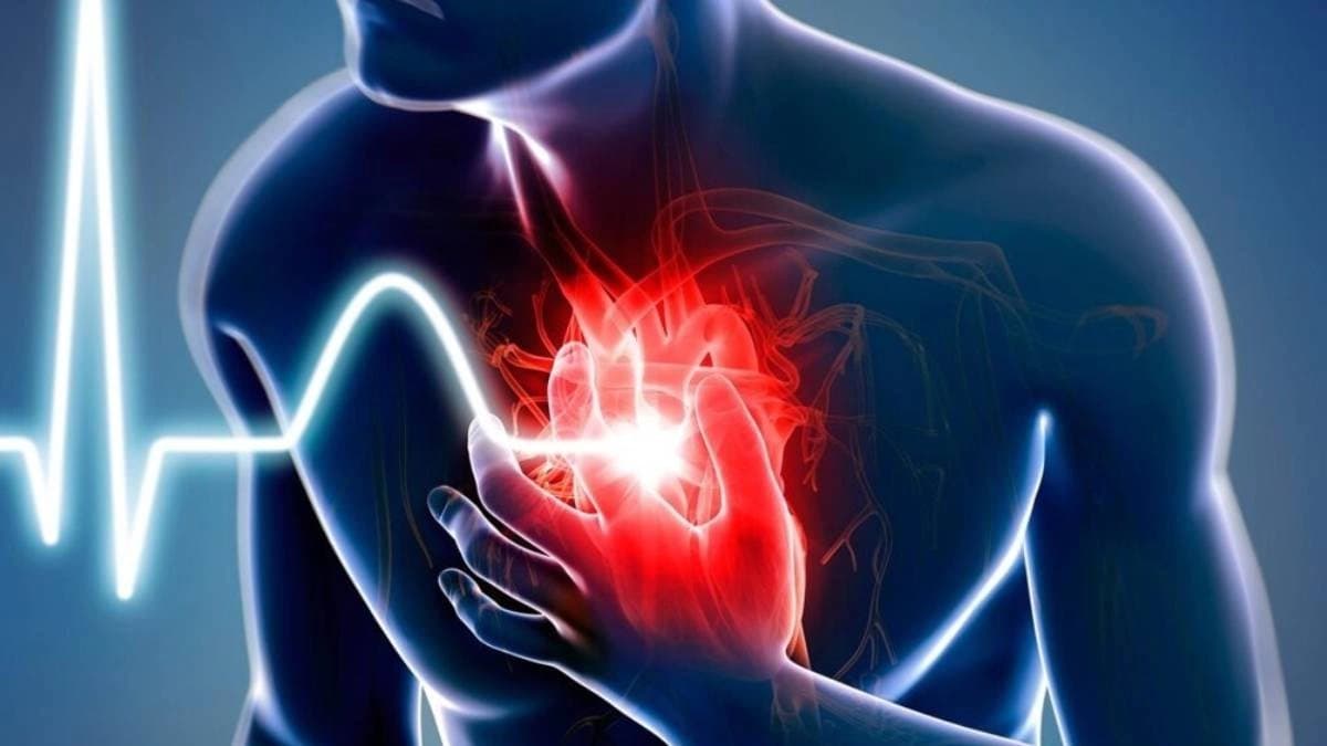 First sign of heart attack is not chest pain instead what symptoms are warning of deadly disease