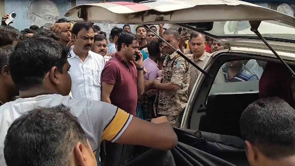 South 24 Pargana Man dead body found in tea shop in Bhangar gnr 