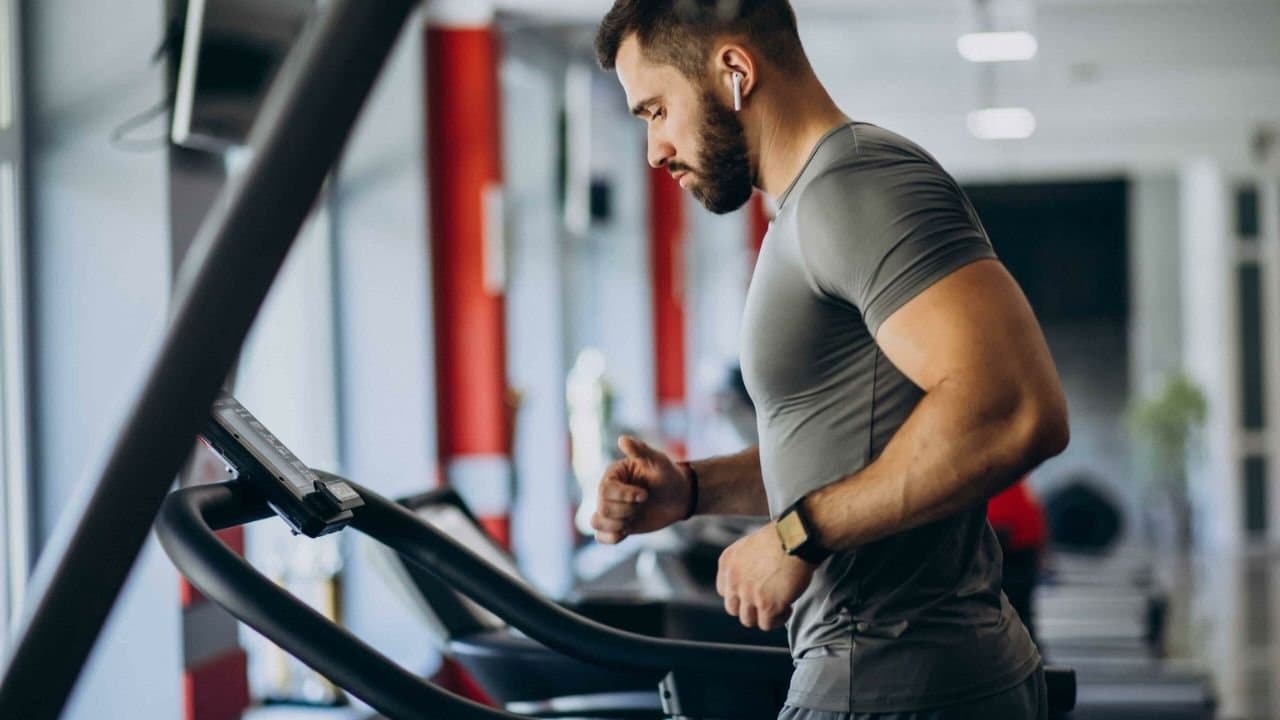 Fitness trainer warns about the 7 worst times to work out