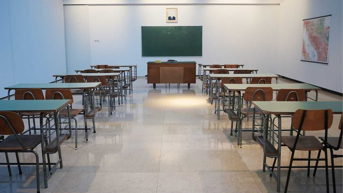 Replace urdu with Sanskrit create big problem in rajasthan school gnr 