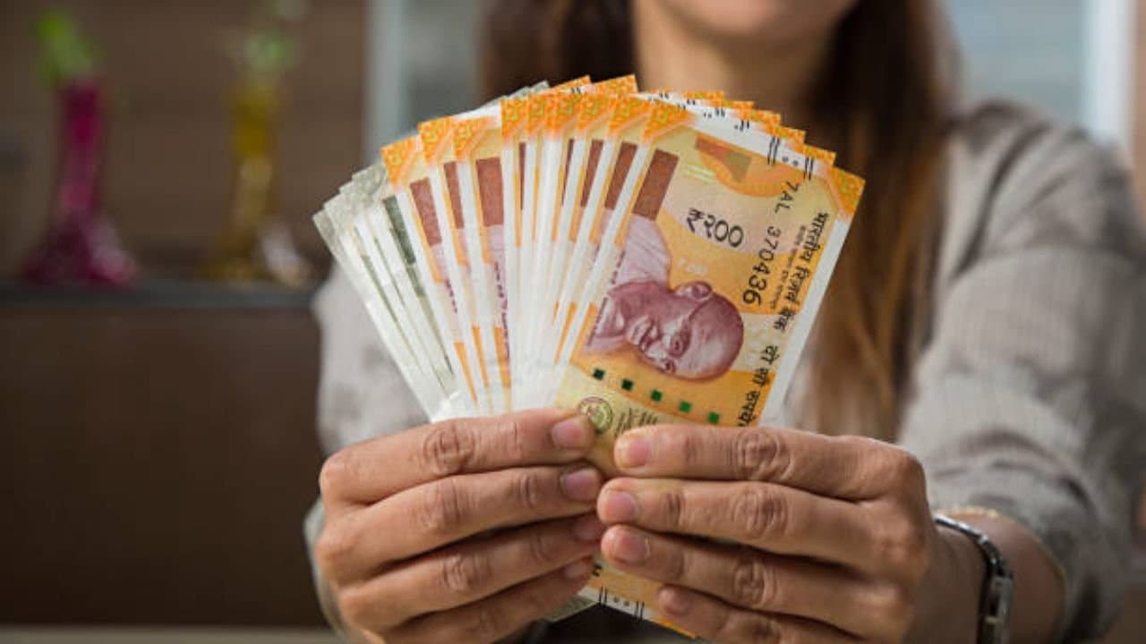 these tips to save money before puja expenses