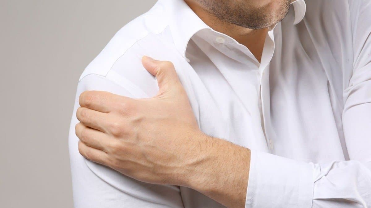not only frozen Shoulder but shoulder pain can be  sign of these critical diseases details inside 