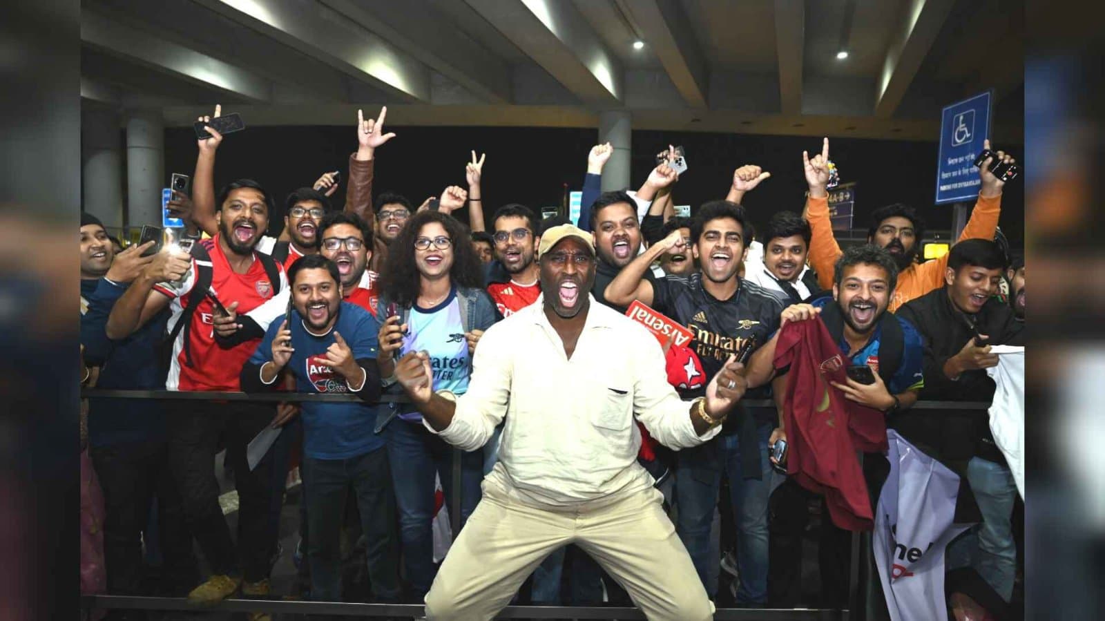 Sol Campbell urges football lovers from the city  to join him at the startline of kolkata marathon spt 
