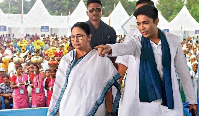 Mamata Banerjee visits Abhishek Banerjee's house