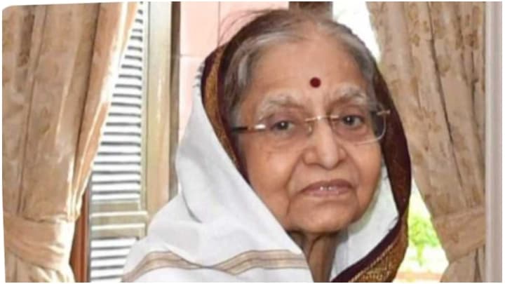 Ex President Pratibha Patil Admitted To Pune Hospital