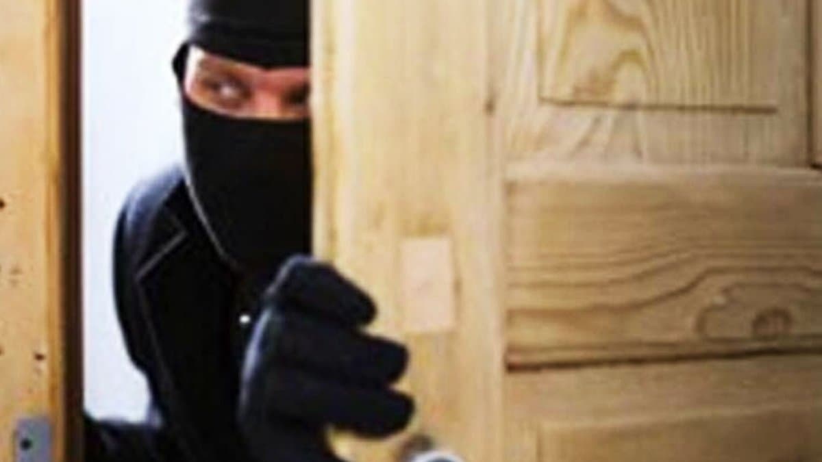 again robbery case robbery in Dum Dum gnr  