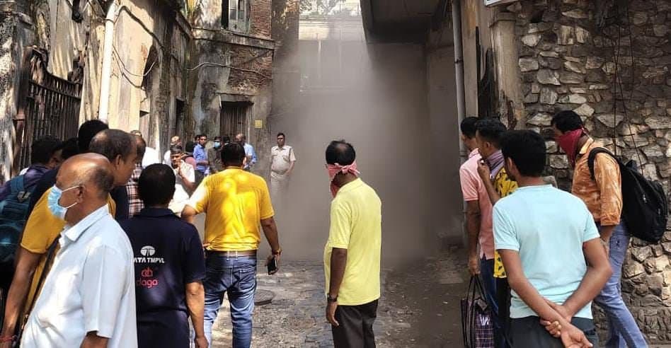 Kolkata Fire: Fire Breaks Out In Godown Near Lalbazar 