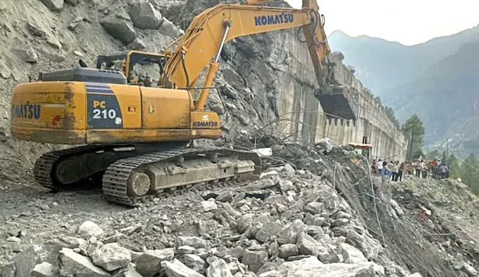Badrinath Highway Closed For 48 Hours gnr
