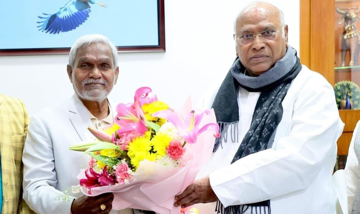 Kharge-Champai Soren meet amid discontent in Jharkhand unit