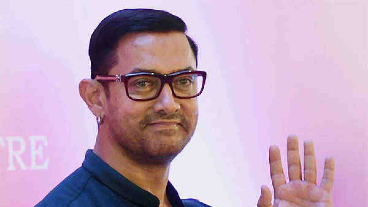 Aamir Khan in a new realationship actor s family met his new Bangalore based girlfriend reports ENT