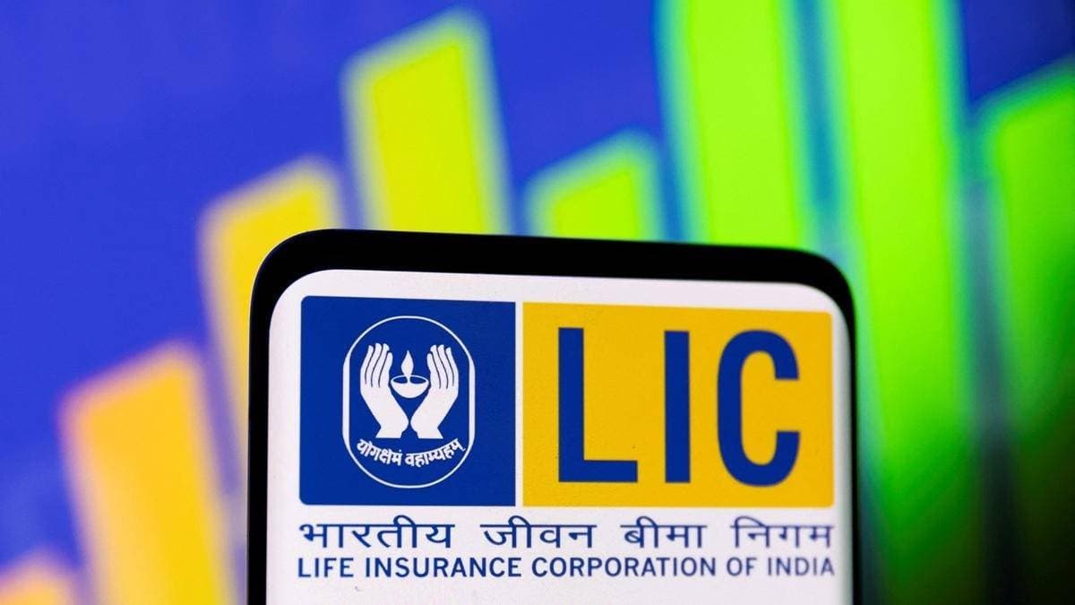 Even non government employees can get pension after 60 LIC has a policy for retirement life gnr