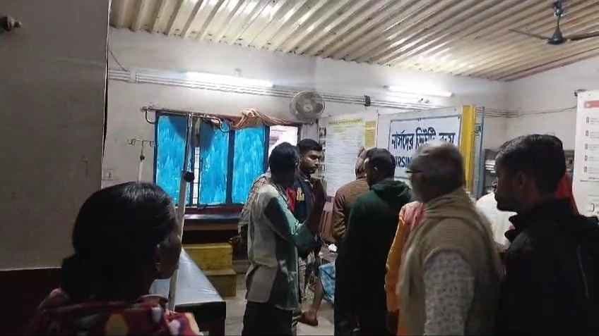 seven people injured after crazy fox attacks in sitalkuchi gnr 