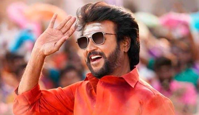 Rajnikanth greets fans gathered outside his residence on new year!
